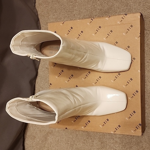 Ankle boots - Picture 4 of 4